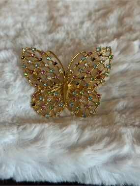 Vintage Gold Tone Butterfly Brooch Multicolor Rhinestone Filigree Estate Style